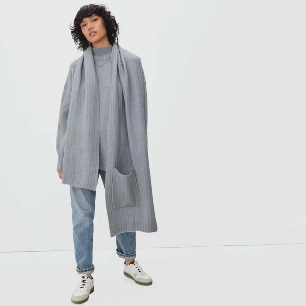 Everlane + The Cozy-Stretch Pocket Scarf, Steel Blue